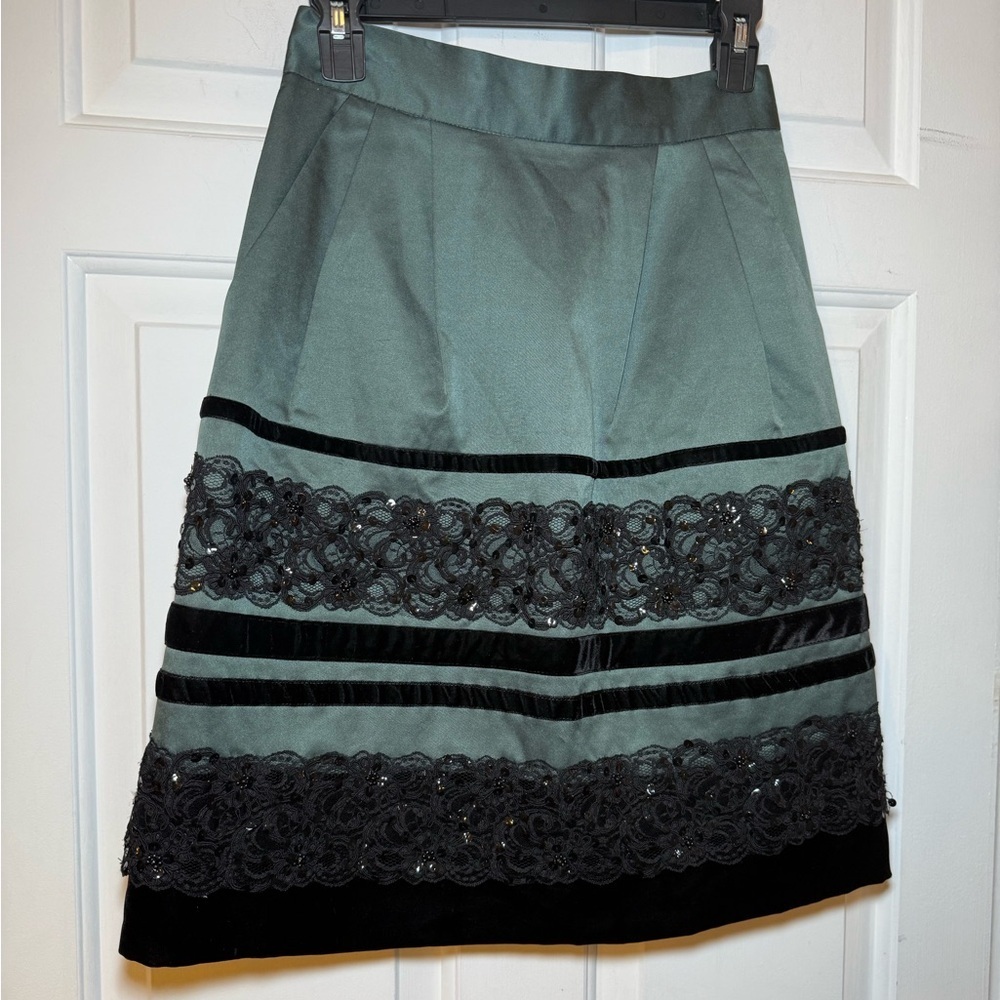 Nanette Lepore Green Pleated Mini Skirt Black Velvet Lace & Sequin Sz 2 Holiday!